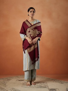 ผ้าคลุมไหลถักมือสำหรับผู้หญิง ราคาขายส่ง ปี 2026 ดีไซน์ใหม่ ผ้าพัชมีนาเนื้อบางเบา ใช้ได้ทุกวันสำหรับผู้หญิง - Product Image 5