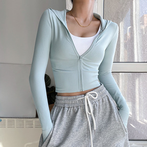 Offre Spéciale vêtements pour femmes à manches longues veste de gymnastique femmes séchage rapide fermeture éclair couleur unie entraînement course à capuche sport Fitness haut - Product Image 1