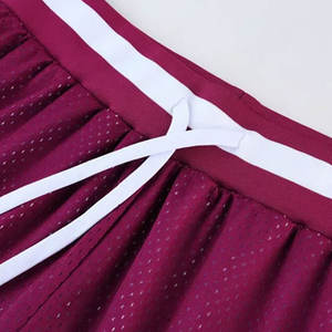 Logo personnalisé OEM Short en maille de basket-ball de haute qualité double couche pour hommes Respirant High Street Tissu en toile Taille élastique - Product Image 5