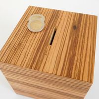 Dernier modèle de boîte de donation rectangulaire en bois dont la forme et la taille uniques attrayantes