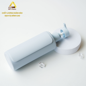 Direct Manufacturer in Vietnam 500ml HDPE <b>Empty</b> <b>Plastic</b> <b>Bottle</b> with Vertical Pattern for Shampoo & Cosmetic Packaging - Product Image 3