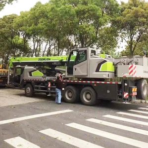 China Zoomlion Mobile Crane QY25V ZTC250V Grúa de camión de 25 toneladas con motor Weichai y bomba y motor de caja de cambios Kato-Venta - Product Image 5