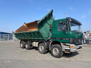 2001 MERCEDES ACTROS 3243 TIPPER 8X4 - Product Image 2