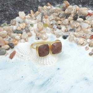 Bague coussin en quartz fraise plaqué or 18 carats réglable pour femme, tailles personnalisées pour mariage, fête, bijoux tendance en gros - Product Image 1