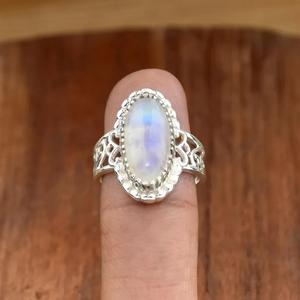 Anillo de piedra lunar arcoíris Anillo de piedra de cóctel de filigrana ovalada de Plata de Ley 925 - Product Image 2