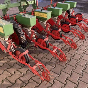 Semoir à maïs agricole de nouvelle conception de qualité 2026, 4 rangs, planteur de maïs avec engrais, semoir à maïs pour utilisation avec un tracteur - Product Image 1