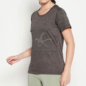 เสื้อยืดผู้หญิงทรงปกติ ออกแบบโลโก้ได้ตามต้องการ สำหรับฤดูร้อน ผ้าถัก สวมใส่สบาย ราคาขายส่ง คุณภาพสูง - Product Image 2