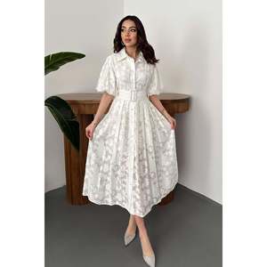 Vestido Off-White con Cinturón y Mangas Abullonadas - Color Crudo - Product Image 1
