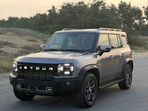 NUOVO 2026 Je tour T2 Lusso 5 Posti Potenza 299 CV 4 Cilindri Alimentazione Benzina Trazione Anteriore Trasmissione Automatica Guida a Sinistra - Product Image 3