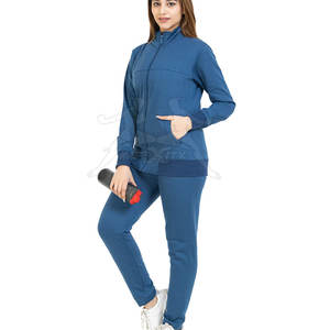 Survêtement de sport confortable pour femme, texture douce et sensation légère, idéal pour le quotidien - Product Image 5