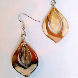 Pendiente de cuerno de búfalo natural personalizado antiguo de moda para mujer joyería superventas pendiente de cuerno de diseño moderno - Product Image 2