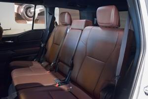 NUEVO TOYOTA LAND CRUISER 3.0L DIÉSEL Transmisión Automática COLOR BLANCO SUV 151KW - 205HP - Product Image 5