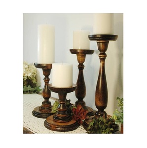 Bougeoir en bois inspiré du bois flotté adapté aux événements extérieurs de style de table de mariage ou aux arrangements d'éclairage de soirée - Product Image 4