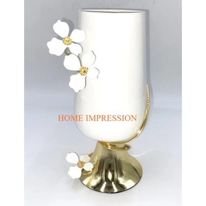 Maceta de Metal con revestimiento de polvo blanco, adornos de Hotel, sala de estar minimalista para exteriores, fiesta de boda, decoración de jardín, jarrones de flores - Product Image 1