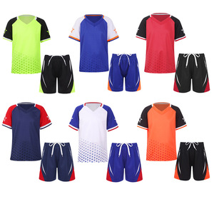 ผู้จัดจำหน่ายชุดฟุตบอลขายส่ง ชุดทีมพรีเมียม เสื้อ กางเกงขาสั้น  รับผลิตตามแบบ  พร้อมบริการติดแบรนด์ สำหรับผู้ซื้อจำนวนมาก น้ำหนักเบา - Product Image 6