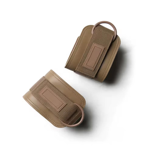 สายรัดข้อเท้าและข้อมือหนังพรีเมี่ยมกันน้ำพร้อมการป้องกันสีที่กำหนดเองสำหรับเครื่องยกน้ำหนักและยิม - Product Image 1