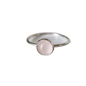 Bague en argent Sterling 92.5 avec Quartz Rose naturel poli en or, bague ronde en pierre précieuse faite à la main - Product Image 1