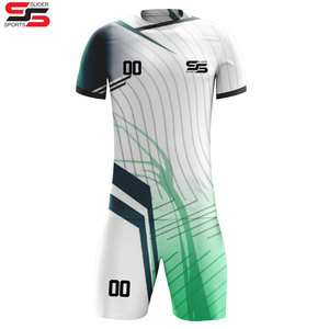 Uniforme de Fútbol Personalizado 2025 Nuevo, Color Sólido Totalmente Personalizable con Nombre de Equipo, Uniforme de Fútbol Transpirable con Servicio OEM - Product Image 3