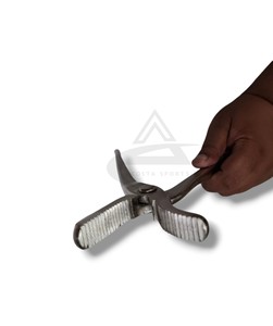 High Quality Farrier Tool for Horse Hoof Clincher Veterinary Instrument for <b>Horseshoe</b> Trimming Horse Nail Clincher - Product Image 4