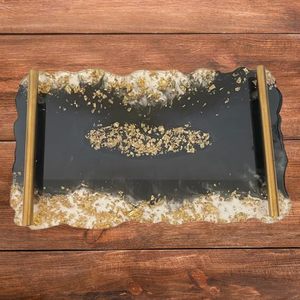 Plateau de service en résine longue durée de qualité supérieure avec forme rectangulaire et conception de poignée murale latérale pour le salon et la salle à manger - Product Image 1