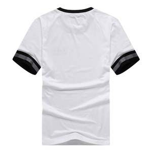 Ensemble T-shirt et short pour homme, tenue en deux pièces, look tendance pour les activités de plein air, ensemble T-shirt et short - Product Image 4