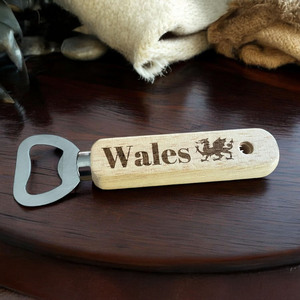 ที่เปิดขวดไม้แบบเวลช์ที่สมบูรณ์แบบของขวัญที่เปิดขวดแบบชนบทและมีสไตล์พร้อมดีไซน์แบบเวลส์สำหรับห้องครัวบาร์โดย ayaans - Product Image 3