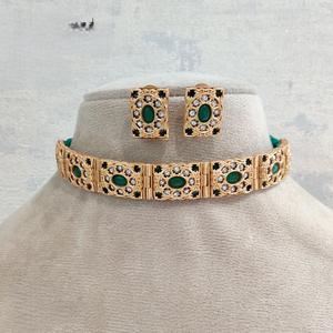 Ensemble ras du cou plaqué or traditionnel avec boucles d'oreilles pour femmes ensemble de bijoux de mariage indien de mariée collier femme classique - Product Image 2