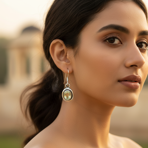 Boucles d'oreilles clous tendance en argent 925 avec pierre précieuse verte, motif floral mignon pour le quotidien, fiançailles, mariage, anniversaire, fête - Product Image 2