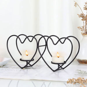 Bougeoir artistique élégant en métal finition noire parfait pour la décoration de mariage élégante et l'ambiance romantique des bougies - Product Image 1