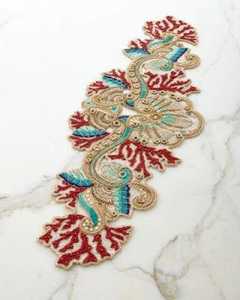 Camino de mesa floral hecho a mano con cuentas, centro de mesa decorativo bordado para mesa de comedor y decoración del hogar, cuentas de vidrio de alta calidad - Product Image 4