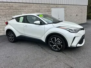 Toyota CHR XLE 2020 d'occasion, super propre - Product Image 2