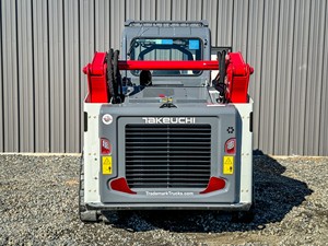 รถตักล้อยาง TAKEUCHI TL12V2 ปี 2024 พร้อมเครื่องยนต์คูโบต้าและชิ้นส่วนจากหัวเดอ - Product Image 5