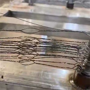 Filet <span class=keywords><strong>de</strong></span> barrière <span class=keywords><strong>de</strong></span> réservoir en acier au carbone russe personnalisé pour réservoir Tracks Wound Battlefild Piège à mailles en acier galvanisé pour réservoir - Product Image 2