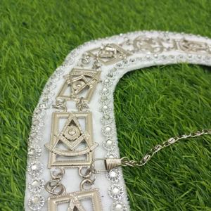 Collar de cadena de metal Masonic Regalia PAST MASTER DELUXE respaldo BLANCO - Product Image 3