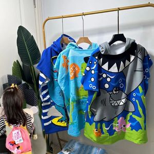 Fábrica al por mayor nuevos modelos de impresión orgánica niños poncho con capucha, toalla de playa de diseño animal de microfibra para niños <span class=keywords><strong>Gif</strong></span> - Product Image 4