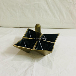 Hot Sale Four-Section Polished Catering Dessert Bowl with Handle for Serving Dry Fruits <b>Nuts</b> Chocolates Decor Bowl - Product Image 4