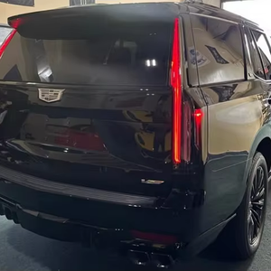 Cadillac Escalade V-Series 2023, Motor V8 Supercargado de 6.2L, Transmisión Automática de 10 Velocidades, Tracción en las Cuatro Ruedas, Volante a la Izquierda - Product Image 1