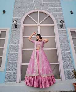 Ensemble Trio de Haute Qualité en Soie Rose Joya : Lehenga, Blouse Brodé(e) en Maslin et Veste Entièrement Cousue pour les Meilleures Fêtes et Mariages - Product Image 2