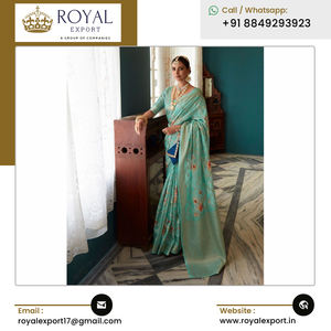 ผ้าไหมเนื้อนุ่มลายดอกไม้สวยงาม - Product Image 5