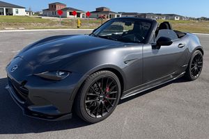 Mazda MX-5 Miata Club Plus 2016 Usado en Buen Estado, Sin Accidentes, Volante a la Izquierda/Derecha - Product Image 5