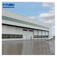 Más de 10 años de experiencia en puertas de hangar, desde diseño hasta instalación, puertas correderas automáticas para aviones
