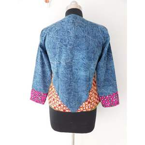 Veste en jean courte d'hiver indienne, tissée, respirante, patchwork, imprimé floral à la main, décontractée pour femmes - Product Image 5