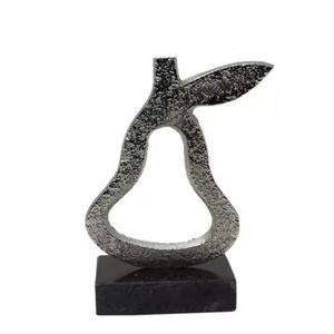 Boule décorative en forme d'octogone Nickel rugueux couleur argent Design moderne cadeau de noël et décoration de table en aluminium coulé - Product Image 5