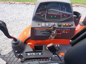 Tracteur agricole M62 (série M60) de 45 CV avec transmission par engrenages - Product Image 2