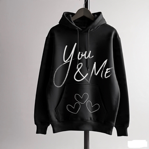 Sudadera con Capucha Unisex con Estampado de Corazón You & Me, Sudadera Informal de Algodón Negro, Tejido de Punto, Corte Regular, para Otoño - Product Image 1