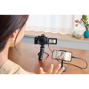 กล้องดิจิตอลมิเรอร์เลส APS-C ความละเอียด 20.9MP วิดีโอ 4K UHD 30fps โฟกัสอัตโนมัติความเร็วสูง หน้าจอสัมผัสปรับมุมได้ขนาด 3.2 นิ้ว เซ็นเซอร์ CMOS HD - Product Image 4