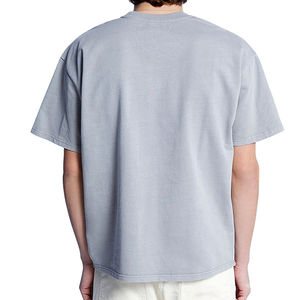 เสื้อยืดผ้าฝ้าย100% สำหรับผู้ชายทรงหลวม300 GSM น้ำหนักมากคอกลมพิมพ์ลายแบบเรียบปรับแต่งได้ - Product Image 3