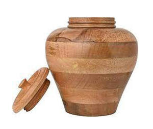 Diseño tallado a mano, urnas de cremación de madera, urnas decorativas para entierro funerario hechas a mano para hombre y mujer a bajo precio - Product Image 4