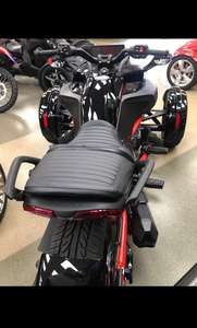 Can-Am SPYDER F3 S 2025 de la MEJOR Calidad con Entrega Rápida - Product Image 4