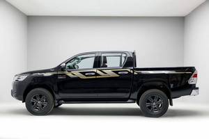 Tout Neuf, Kilométrage Zéro, Prix Abordable, 2025 Attitude Black TY - Hiluz DLX 2.4L Turbo Diesel 4WD Pick-up Prêt à être expédié - Product Image 5